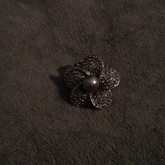Ring - Picture 1 of 1